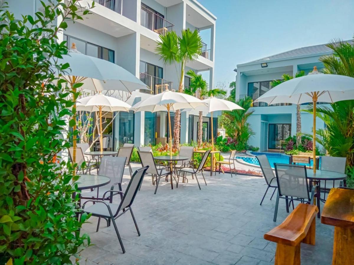 Hatchao Heritage Beach Front Resort Ban Hat Cha Samran Exteriör bild
